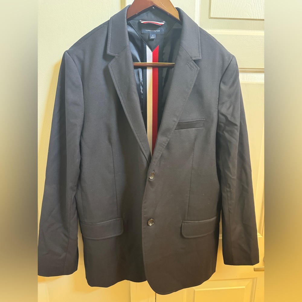 Tommy Hilfiger Navy Sport Coat with Notched Lapel and Wool Blend